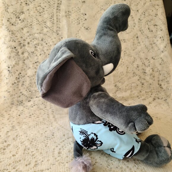 KALAHARI RESORTS '' KENYA'' PLUSH GRAY ELEPHANT SOUVENIR - Picture 3 of 9
